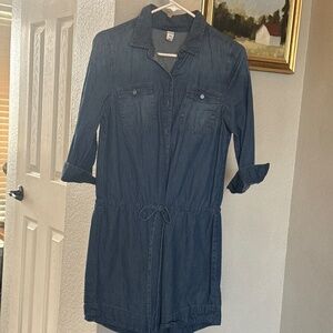Denim chambray 3/4 dress. Tie waist
